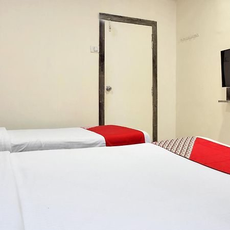 Hotel O Rana Residency Near Western Express Highway Metro Station Bombay Eksteriør billede